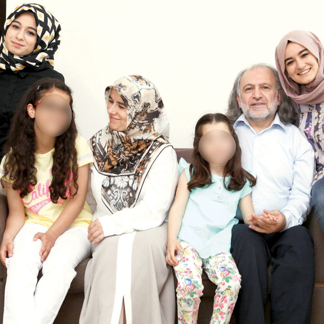 'Ben üçünü karnımdan, ikisini kalbimden doğurdum'