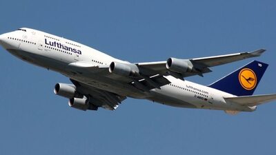 Biri THY diğeri Lufthansa uçağı...