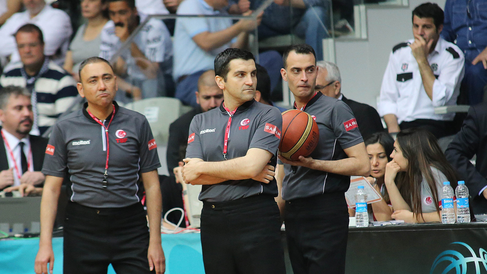 Beşiktaş'tan hakeme 'komplo' suçlaması