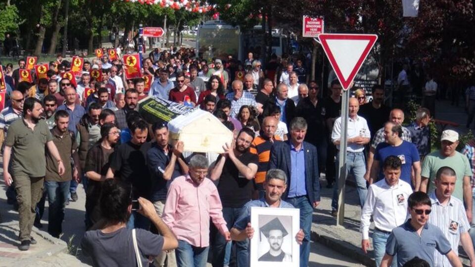 Gözyaşları sel oldu