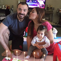 Demet Akalın, Hira ile...