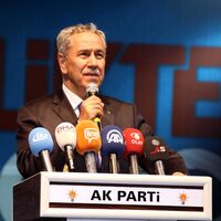 Bülent Arınç'tan Kenan Evren açıklaması