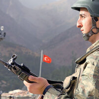 Aradığınız asker şu anda nöbette!