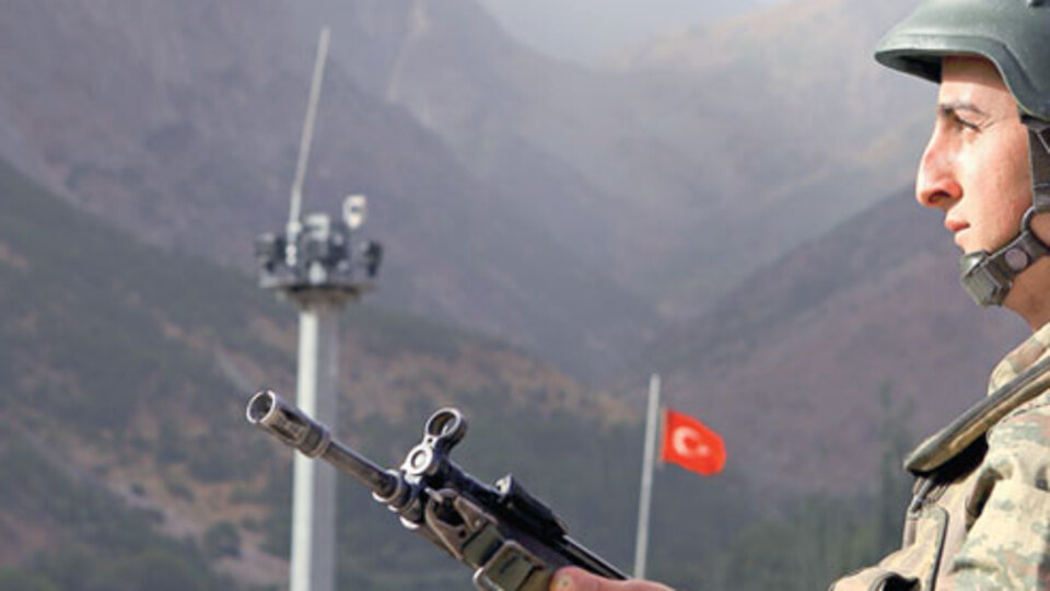 Aradığınız asker şu anda nöbette!