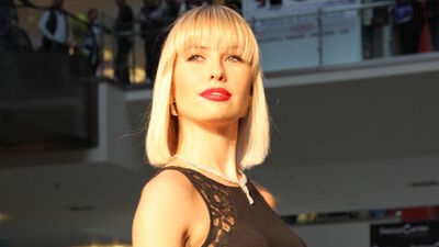 Chloe'den yeşil ışık!