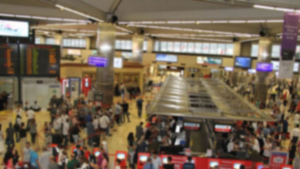 3 saat 25 dakikalık rötar yolcuları perişan etti