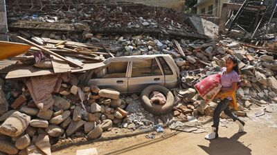 Nepal'de yeni deprem!