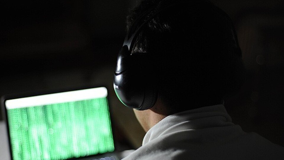 48 kişiyi farklı isimlerle dinlemişler