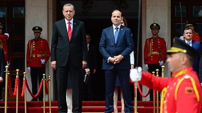 Erdoğan Arnavutluk'ta resmi törenle karşılandı