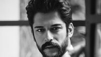 Burak ve hayranlarına kötü haber!