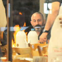 Yanar döner kebap ziyafeti