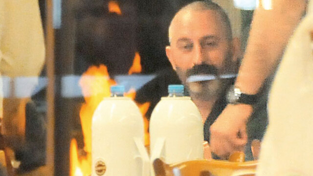 Yanar döner kebap ziyafeti