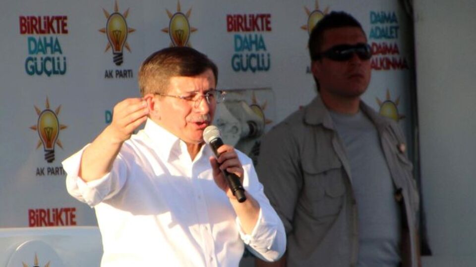 Başbakan Davutoğlu'ndan hodri meydan