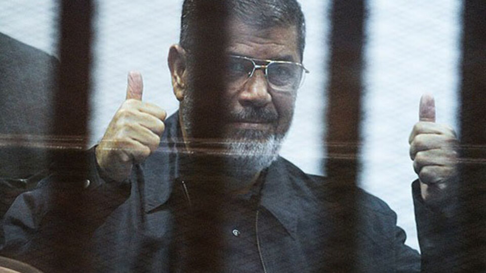 Kaderi onun iki dudağı arasında