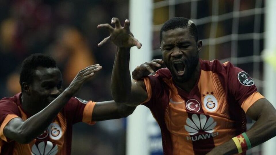 Oynamak istiyor