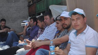 'Bizimle görüşen patron ağladı'