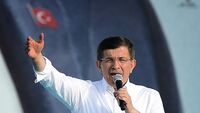 Başbakan Davutoğlu'ndan HDP'ye saldırıya kınama
