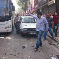 Mersin ve Adana HDP binasında patlama