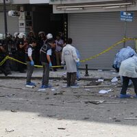 HDP'ye saldırıya tepkiler!