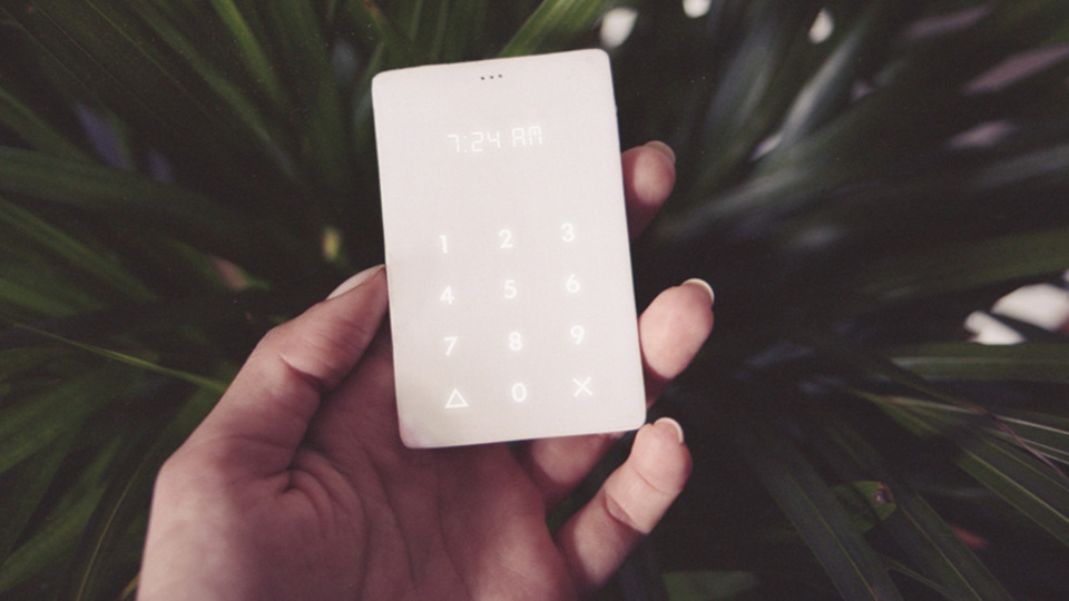 Bu telefon akıllı telefonlara tepki olarak doğdu!