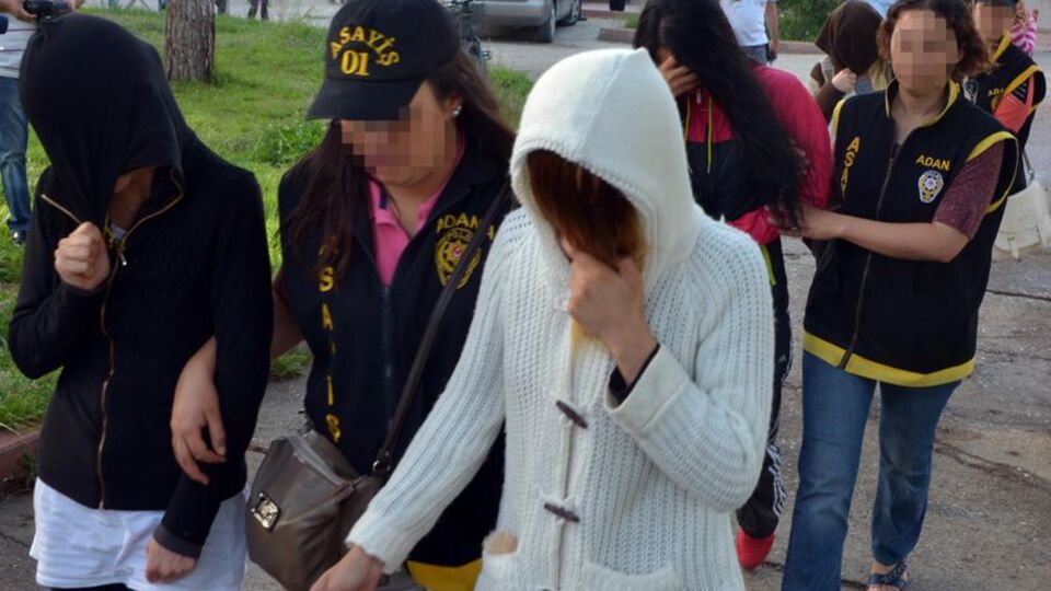 Swinger çetesine baskında şok detaylar