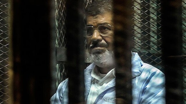 Mursi'nin duruşması ertelendi