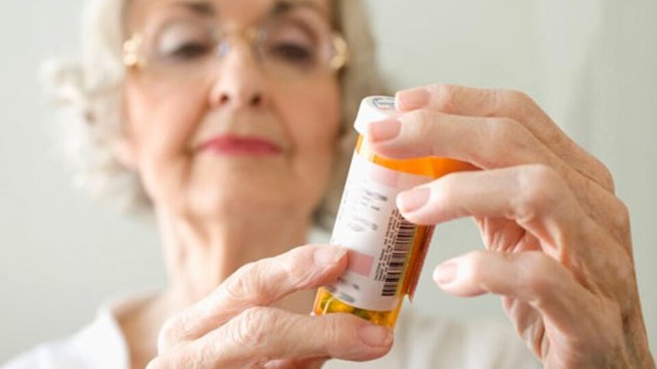 Yaşlılarda ilaç kullanımında bunlara dikkat!