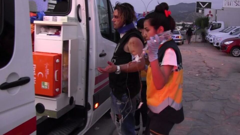 Ünlü şarkıcı ölümden döndü!