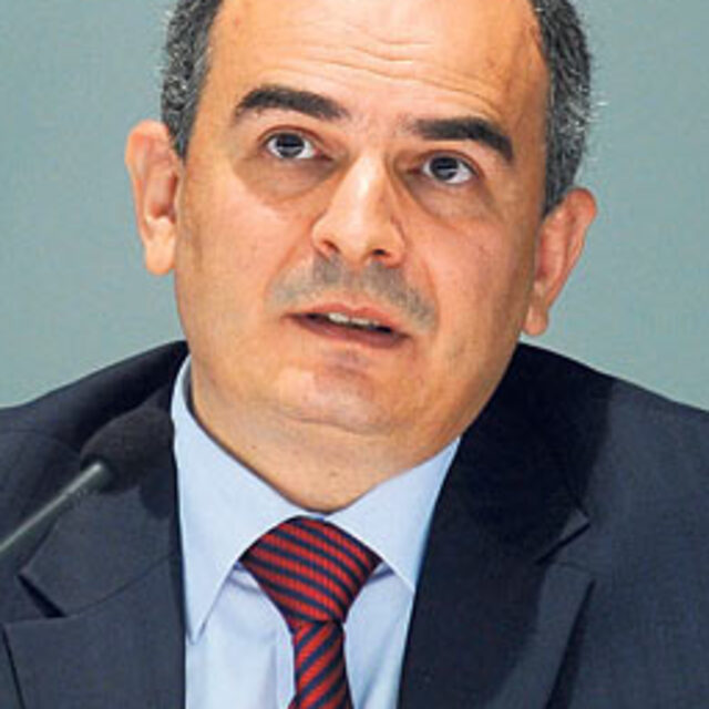 Ekonomistlere seslendi!