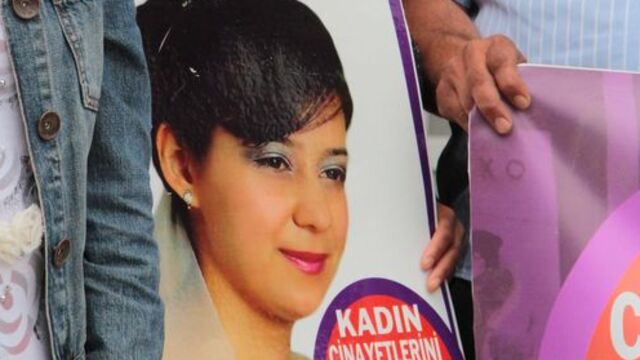 "Yüzünde tost makinesindeki gibi izler vardı"