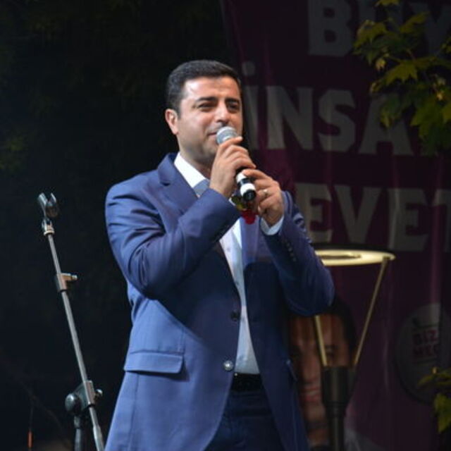 Demirtaş: Eski sevgilinizi ikna edin