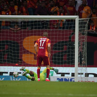 Burak'tan Hamzaoğlu'na tepki