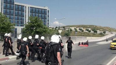 Adliye önünde 31 gözaltı