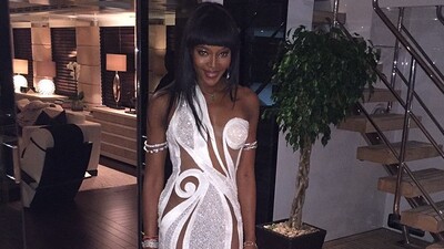 Doğum gününü şatoda kutladı!