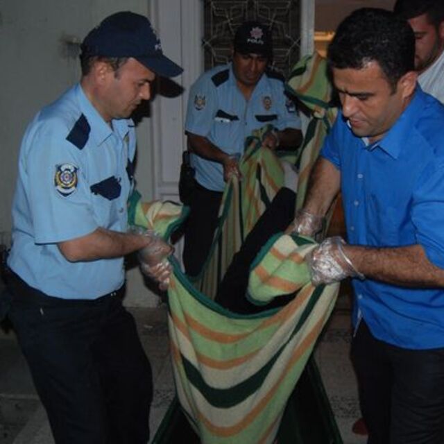 Öğrenci evinde dehşet!