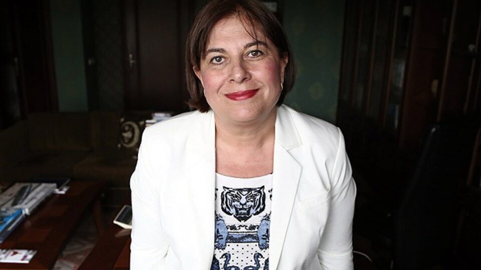 CHP'li kadın adayı ayağından vurdular!