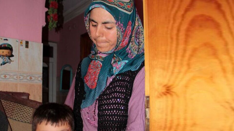 Ölen madencinin eşi dolandırıldı