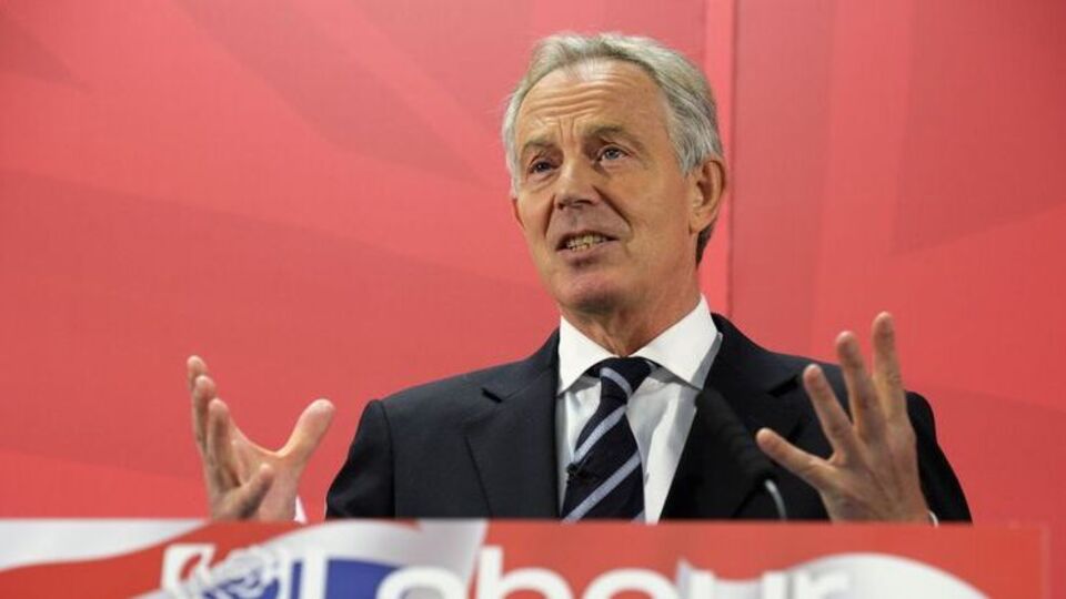 Tony Blair istifa etti