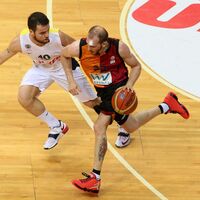 Derbinin galibi F.Bahçe