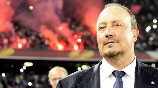 Benitez Napoli'den ayrıldı