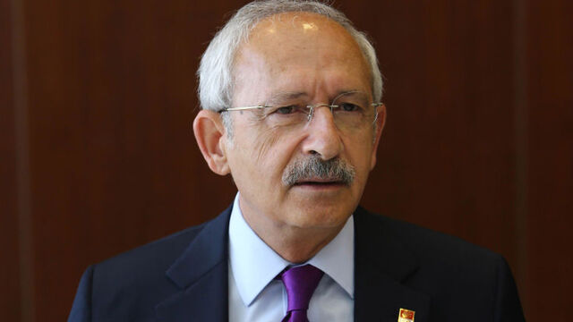 "Madem profesör olmuşsun çık televizyonda beni mat et"