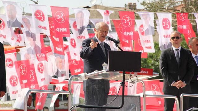 "Dip dalga AKP'yi önüne takıp süpürmek için 7 Haziran'ı bekliyor"