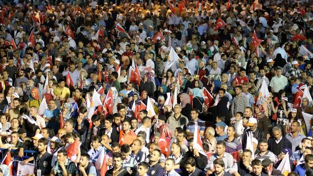 Malatya'da miting dönüşü kaza