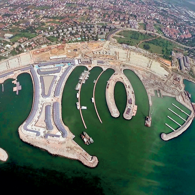 Tuzla Marina kapılarını açtı