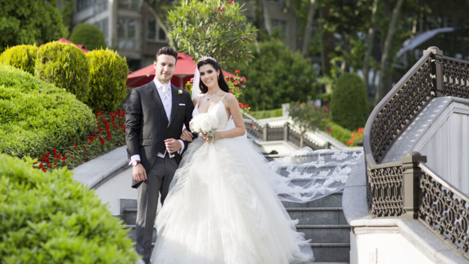 Hatice Şendil ile Burak Sağyaşar evlendi