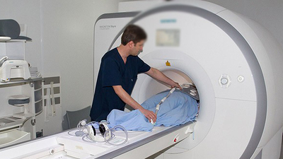 Tamamı MR içerisinde beyin biyopsisi Türkiye'de