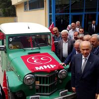 Bahçeli'ye sürpriz hediye!