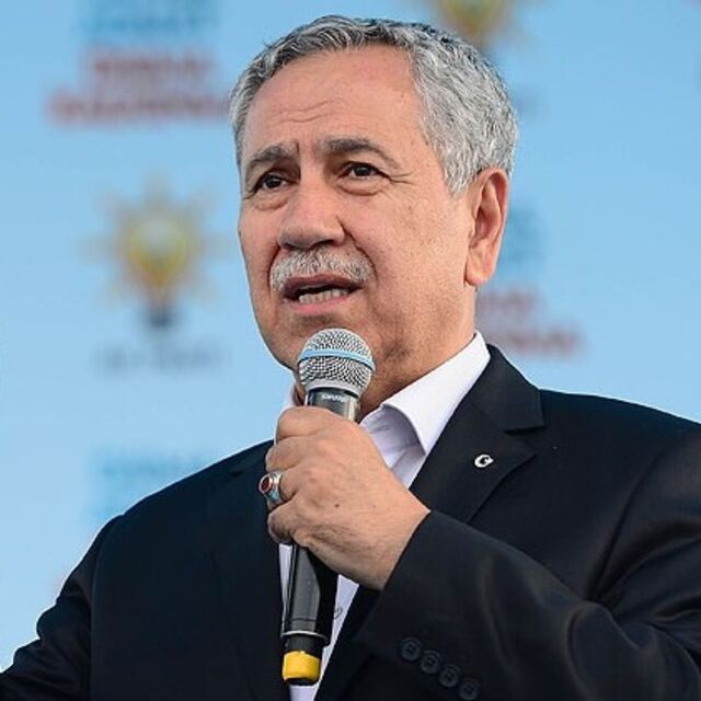 "Üç parti birbirini çok seviyor"