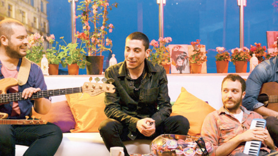 196 bin kişi izledi