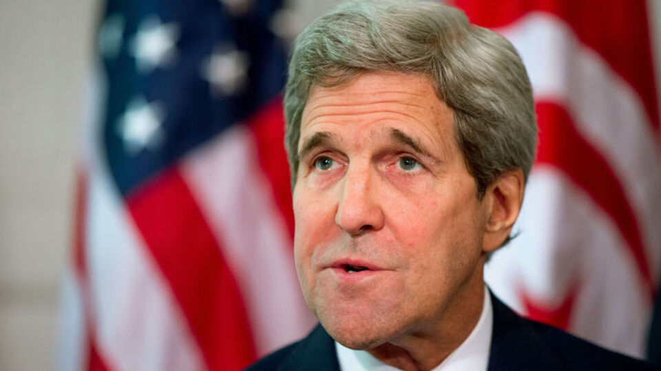 John Kerry kaza geçirdi!